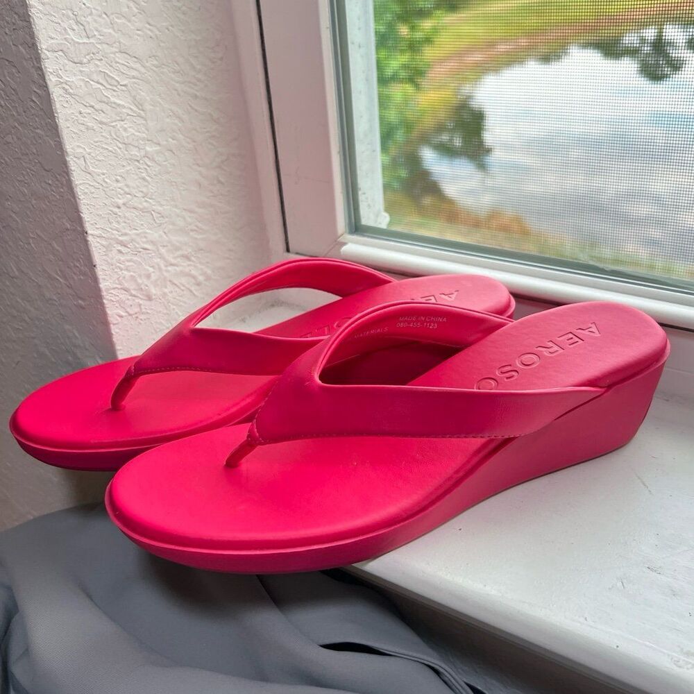 Aerosoles Isha Women’s Thong Wedge Sandals in Virtual Pink Pu Size 9